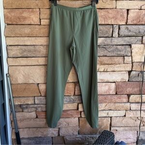 Lululemon sage green jogger track pants Women Small Like New